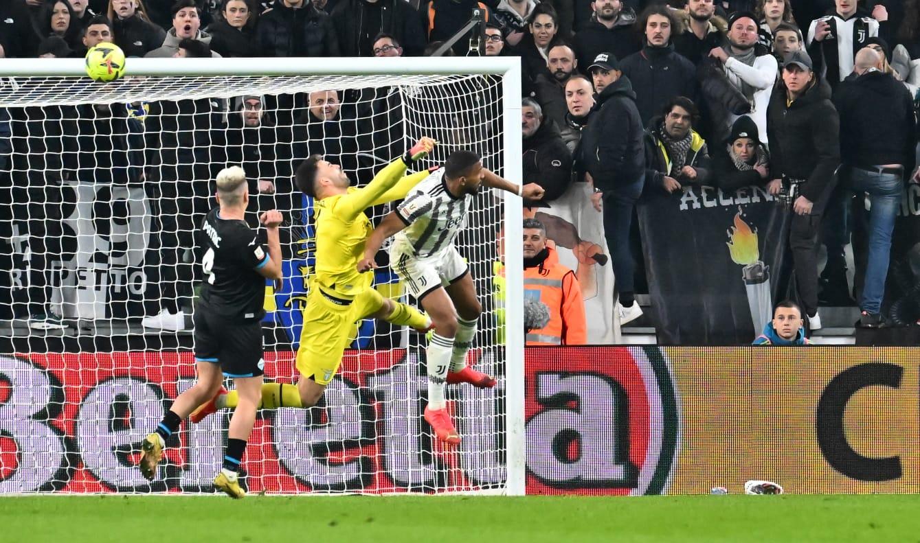 Maximiano, ancora un’uscita fatale. Ed il Nottingham aveva offerto 12 milioni