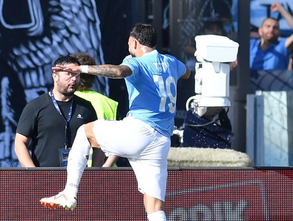 Lazio, Castellanos nuovo idolo. E sui social fa il leader…