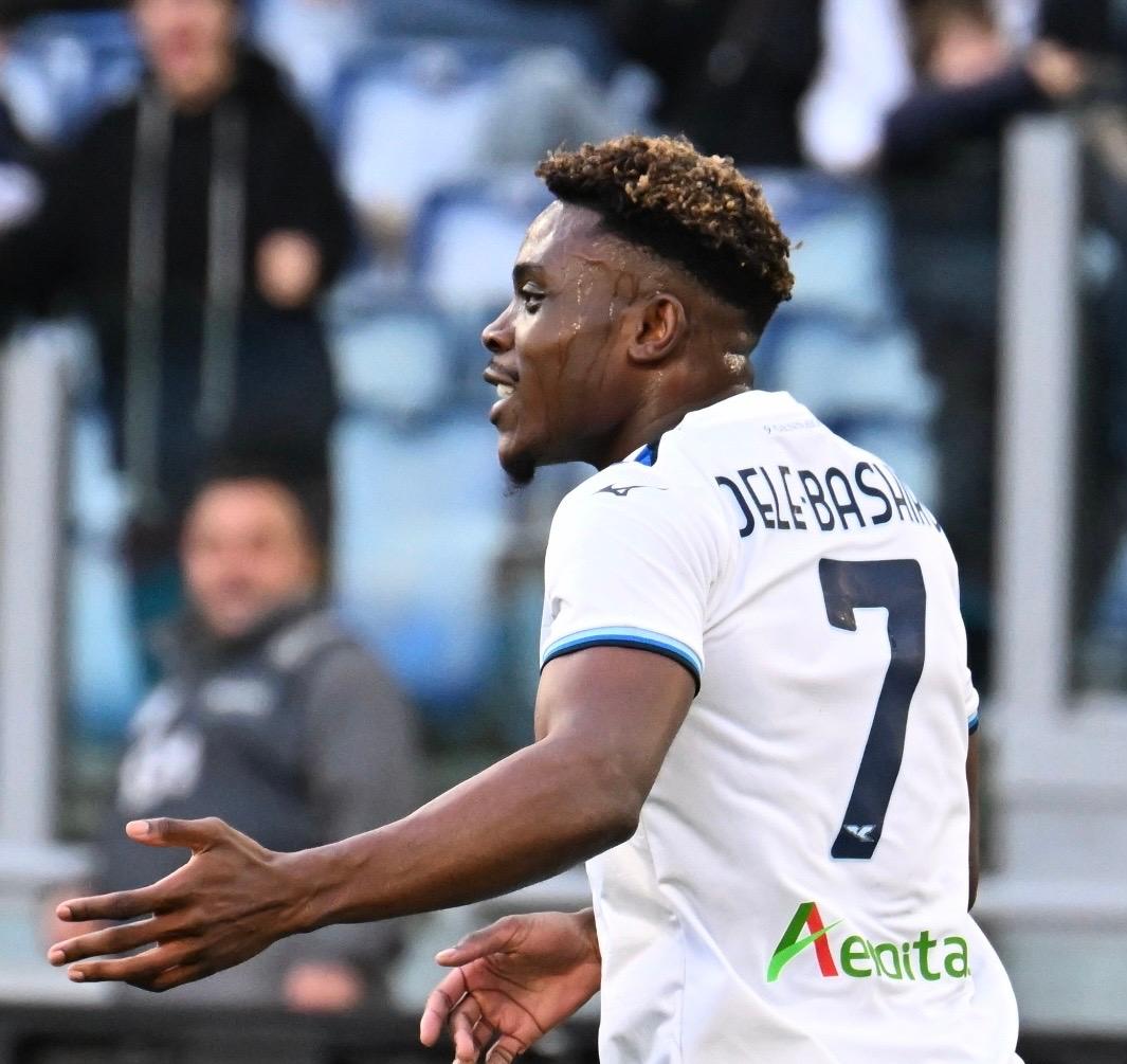 Lazio, Dele-Bashiru: “Sarri  top, miglioriamo con lui.  Punto a fare dieci gol…”
