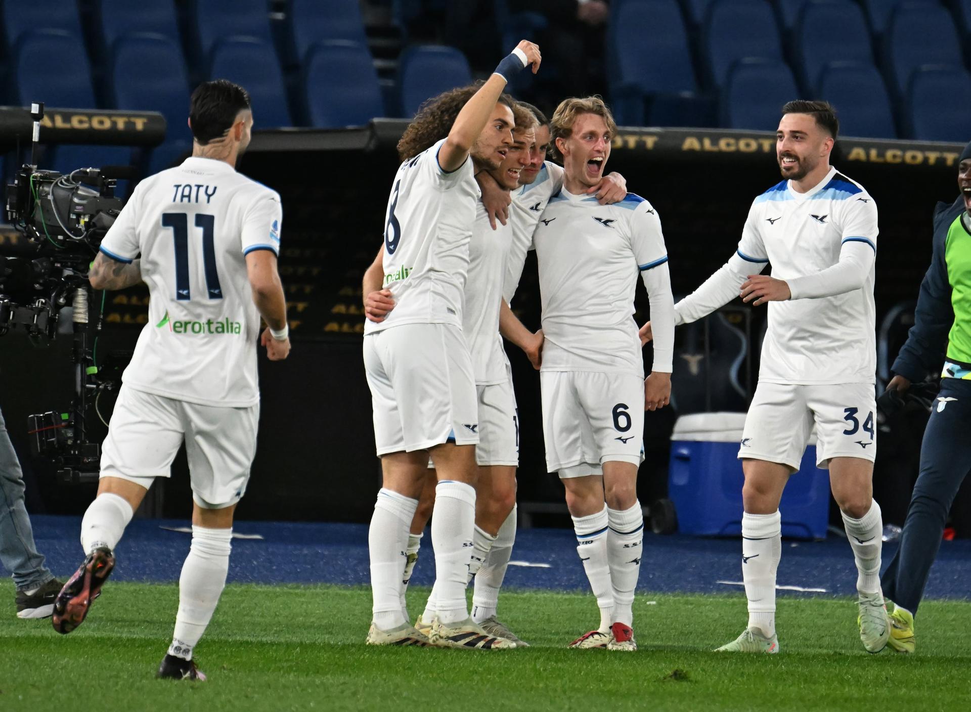 ‘QUELLI CHE…’ – Cardone: “Linea Lazio chiara, la squadra è questa e si punta su Sarri. Fabiani non va in Toscana…” (AUDIO)