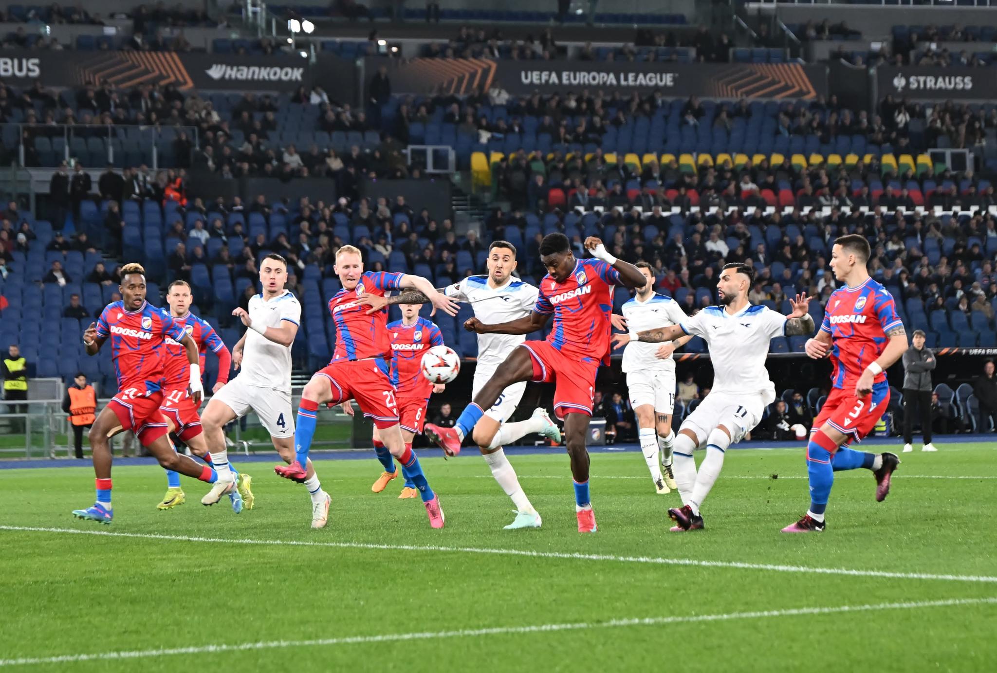 Di cuore e di testa (quella di Romagnoli): la Lazio soffre ma vola ai quarti. Ora il Bodo