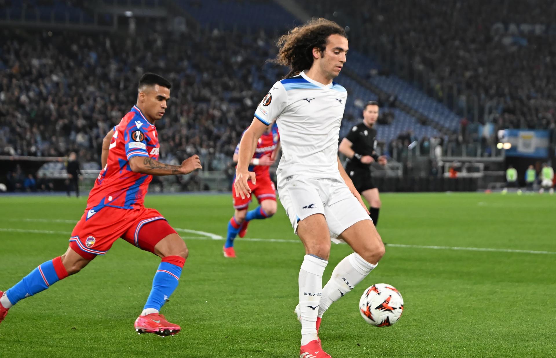 Francia, attacco a Guendouzi: “Mediocre in tutto, deprimente”