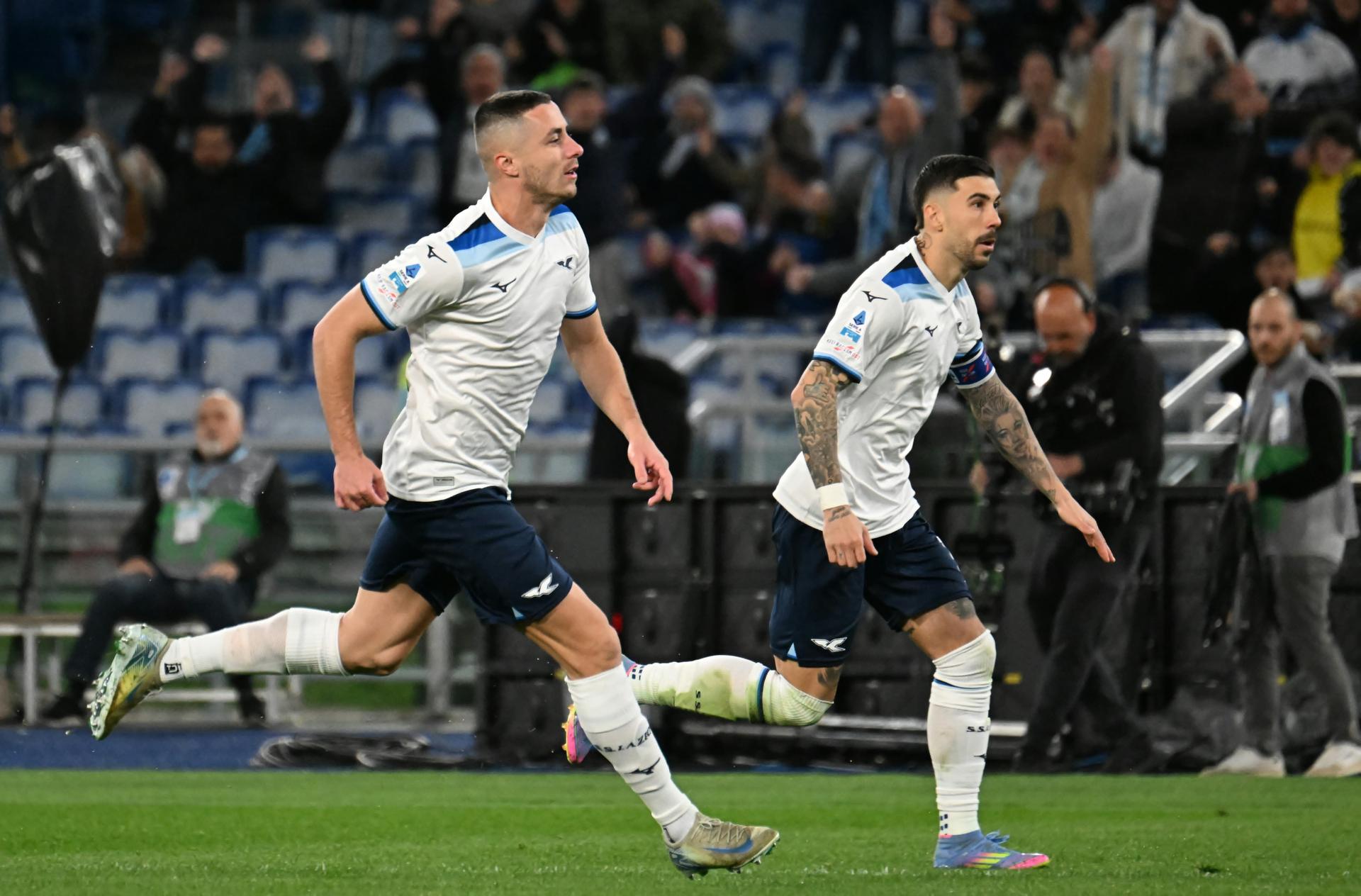 ‘QUELLI CHE…’ – Cardone: “Lazio, attesa e motivazioni di una notte importante. La carica di Baroni ed il dubbio terzino…” (AUDIO)