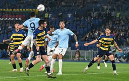 Lazio, chi resta e chi parte? La scelta del tecnico decisiva