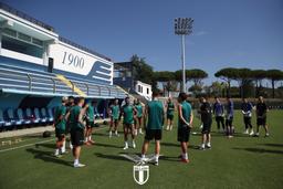 Sarri-squadra, allineamento nel ridimensionamento: c’è una Lazio umile e realista ed un’altra che simula benessere e non può dare certezze