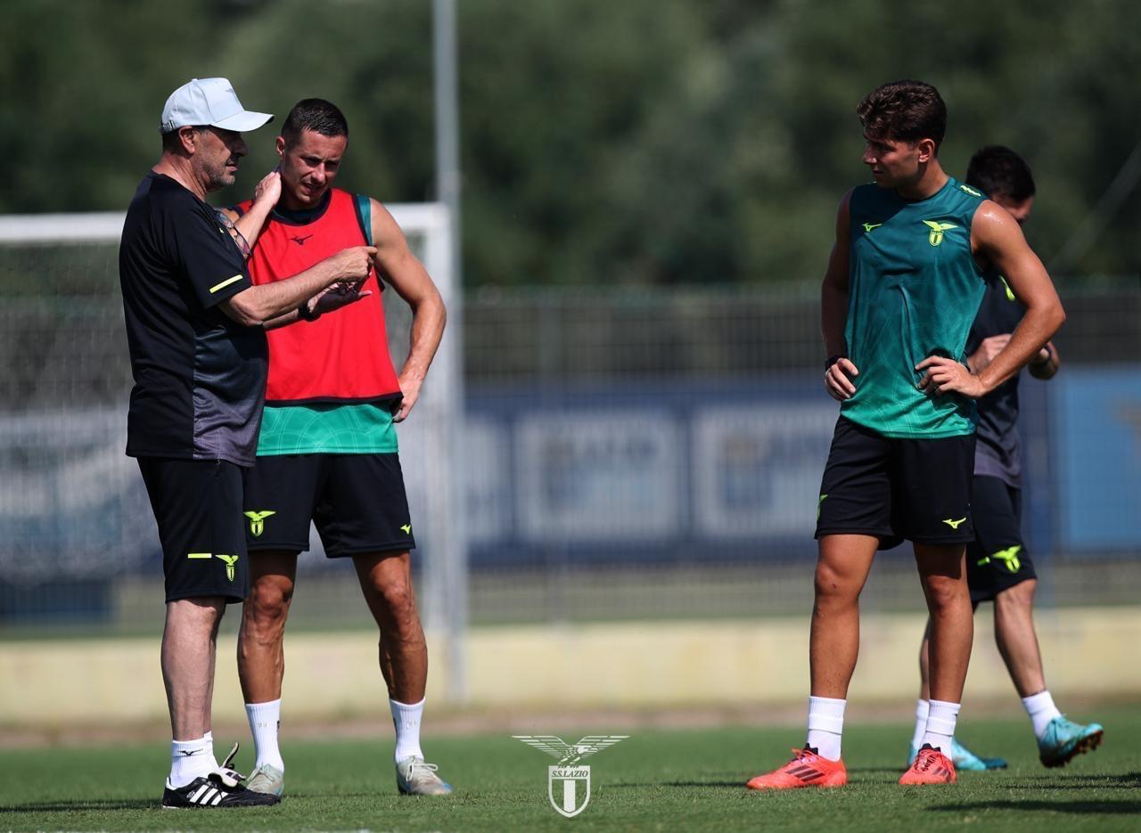 ‘QUELLI CHE…’ – Cardone: “Lazio, la probabile formazione anti-Mou. Liste? Marusic anche centrale potrebbe ‘salvare’ Noslin e Cancellieri” (AUDIO)