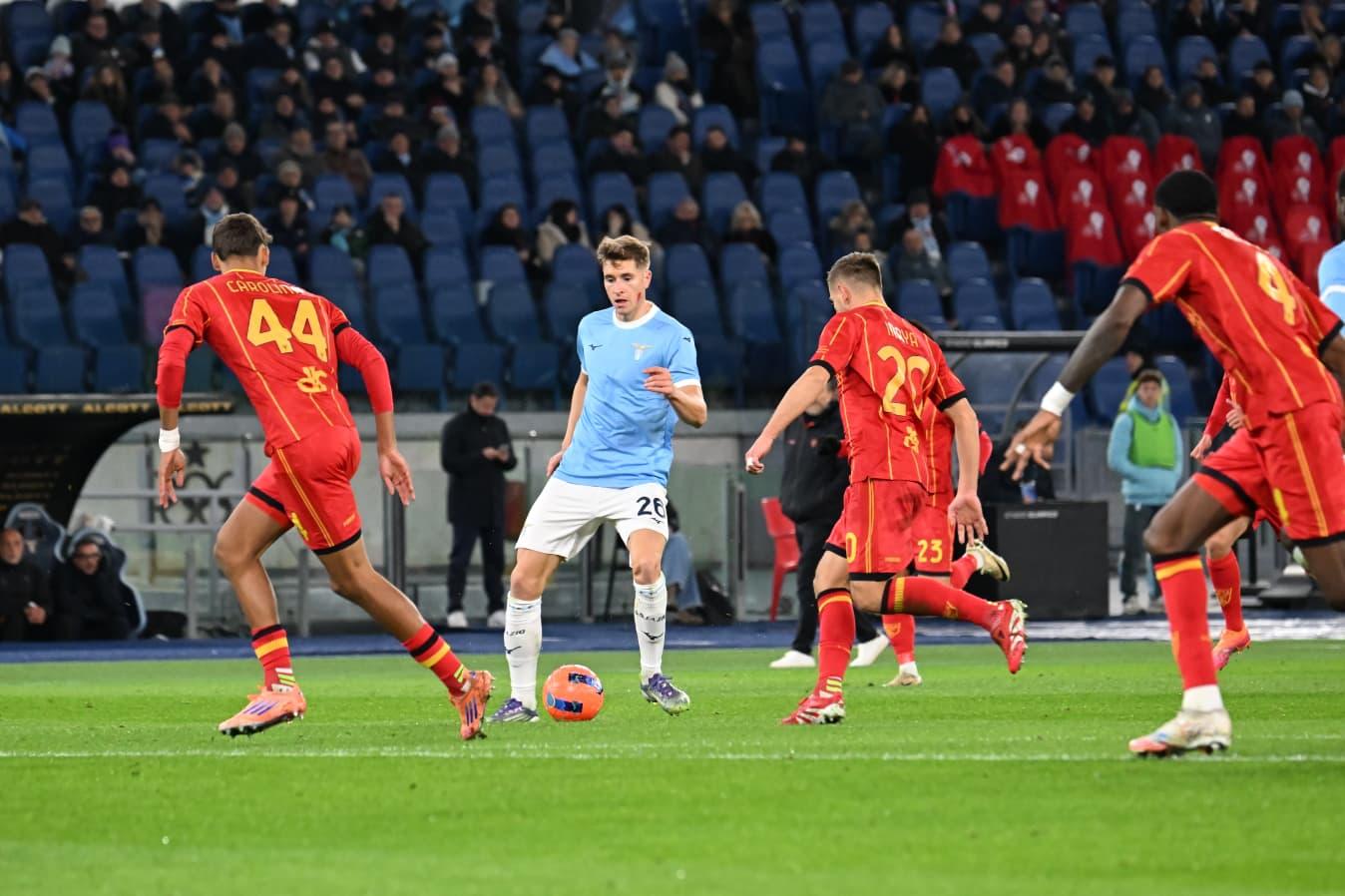 Lazio, assist ed applausi per Basic: “Ci siamo divertiti”. Poi sui tifosi…