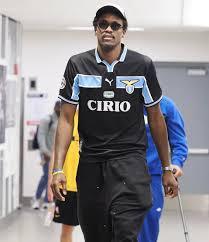 La Lazio arriva in Nba: sfila con la maglia del ’99-00 e scatena i tifosi sui social, ecco chi è