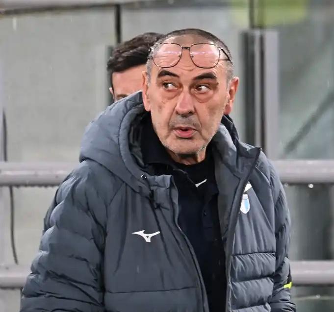 Lazio, conferenza Sarri: “Valori sportivi e morali. Pochi problemi con i rigoristi. Maldini deve…” (AUDIO)