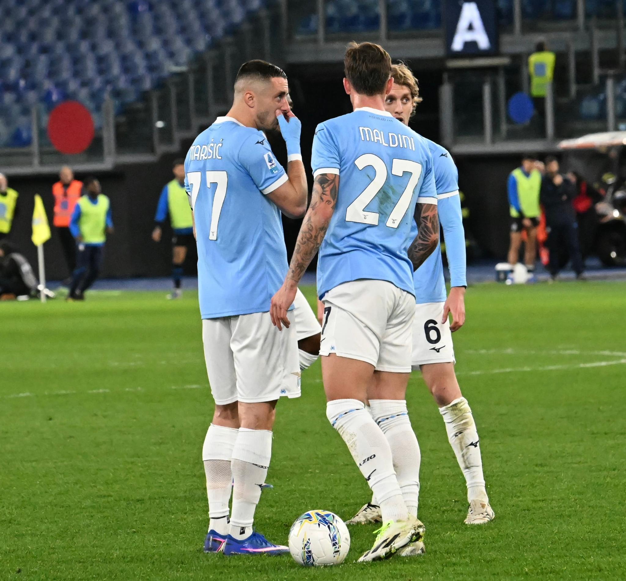 Torino-Lazio, i convocati di Sarri: out anche Maldini, torna Lazzari