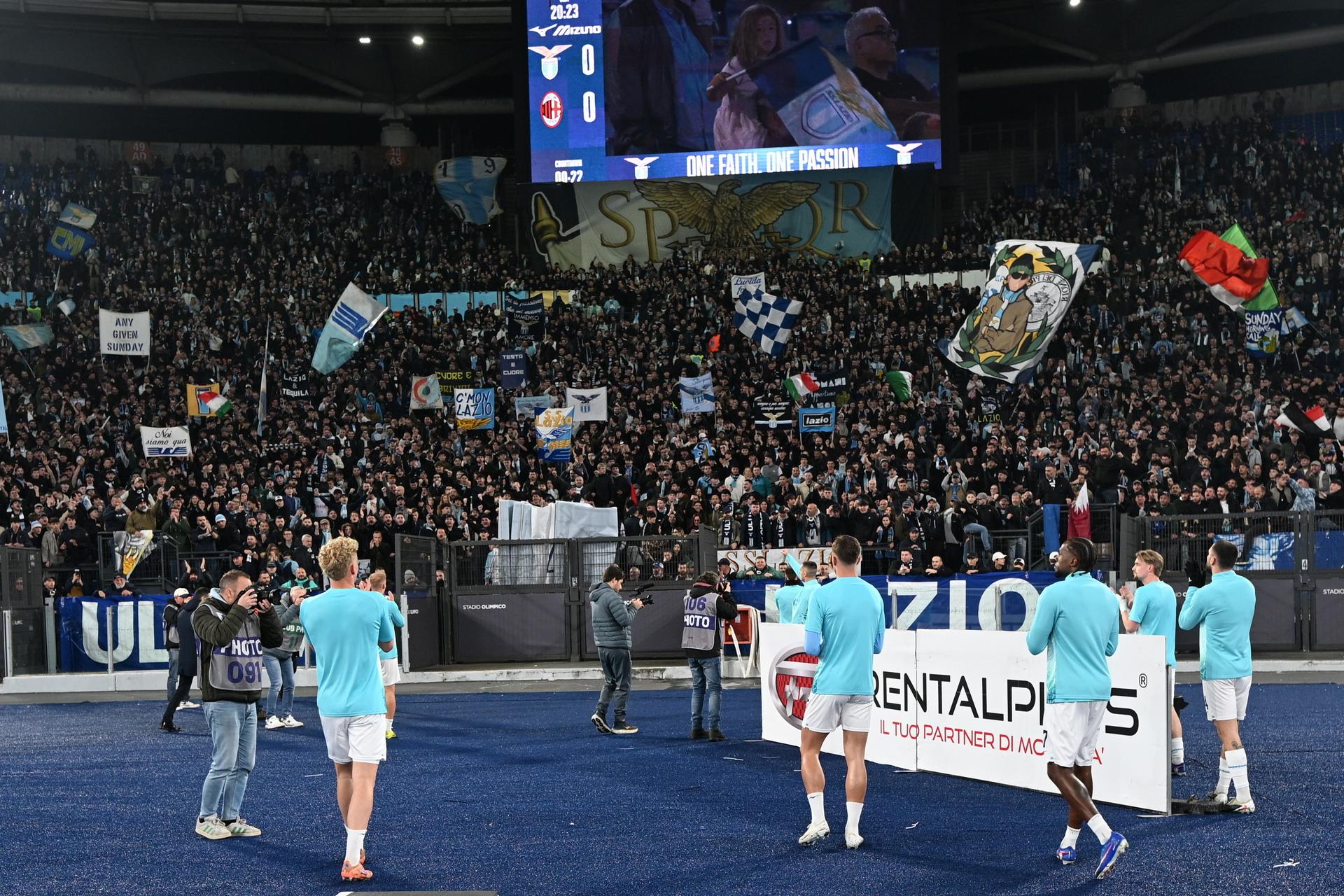 Lazio, il tifo organizzato: “Non saremo a Formello. Maxischermo? A breve novità”