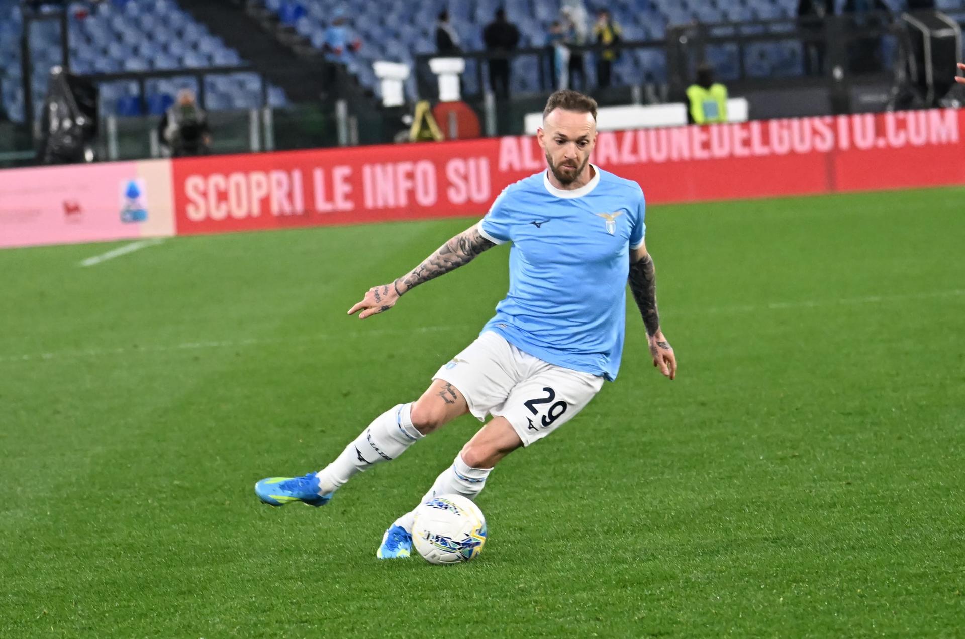 Lazio, terzini in esubero e non solo: il punto sulle uscite