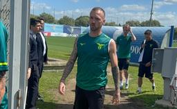 Lazio, doppia mossa Sassuolo: il sostituto di Pinamonti e Belgahli. Lazzari più lontano