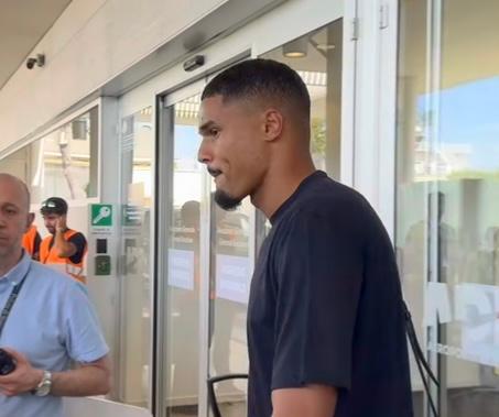 Lazio, stretta per Doekhi: l’olandese è arrivato a Roma (VD)