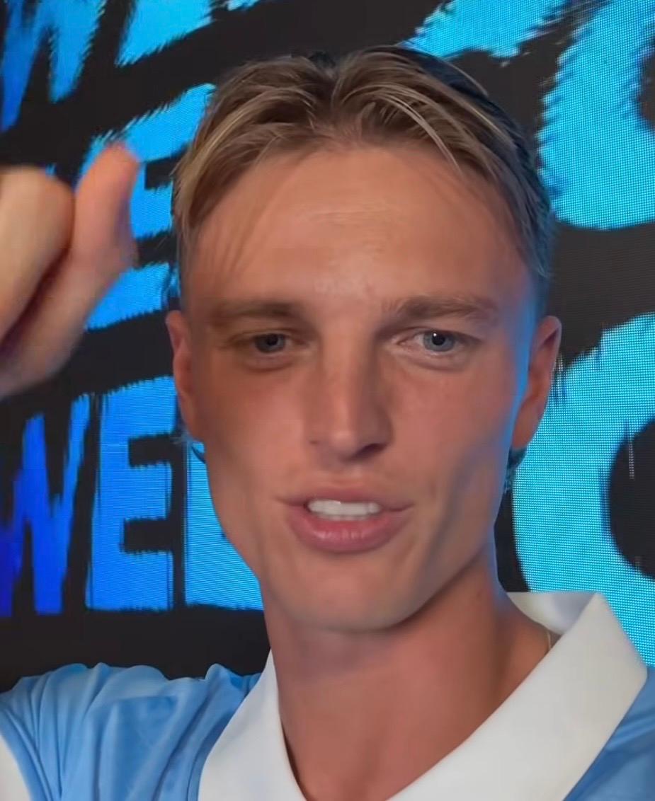 Lazio, Gudmundsson: “Lazio grande club, io motivato e pronto per Gattuso. Ruolo? Jolly tra centrocampo ed attacco”