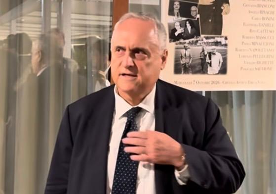 Lazio, Lotito e il “potere romano”: “Non vendo neanche agli emiri. Protestano per riempire i pub. Fare il presidente significa avere interlocuzioni…”