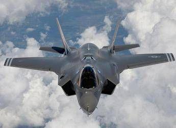 Iran, l’annuncio di Israele: “F-35 ha abbattuto caccia di Teheran”