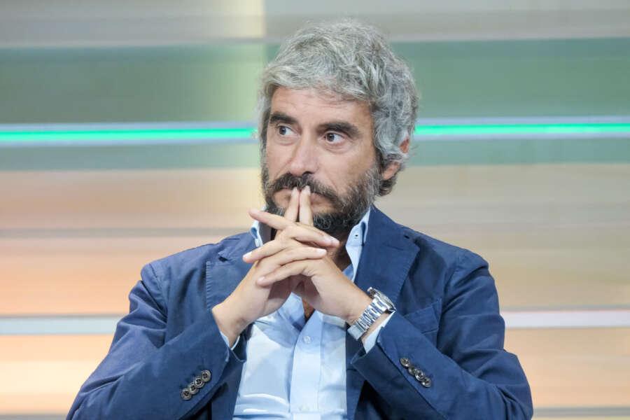 ‘9 GENNAIO’ – Palmaroli (‘Osho’): “Lazio triste vignetta. A Lotito non frega nulla, neanche negli anni più bui questa situazione. Il rischio è…” (AUDIO)