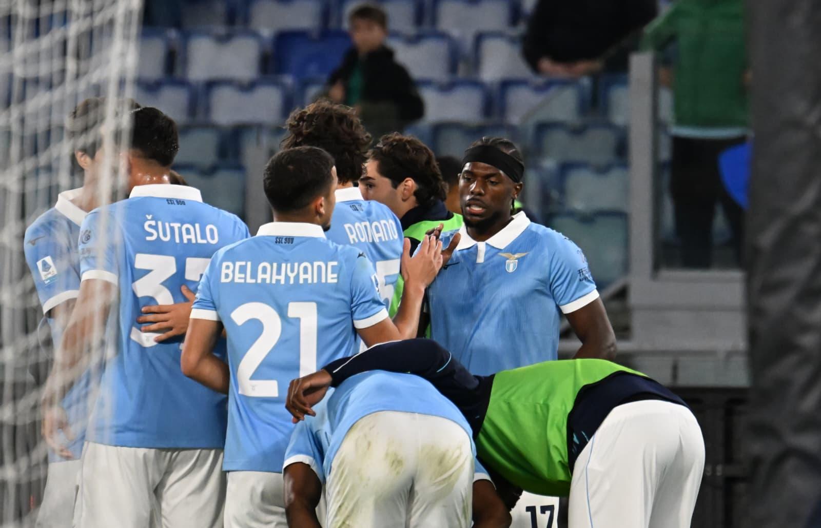 Lazio in testa da sola per una notte. Battuto il Parma col brivido finale, primo gol stagionale per Taylor